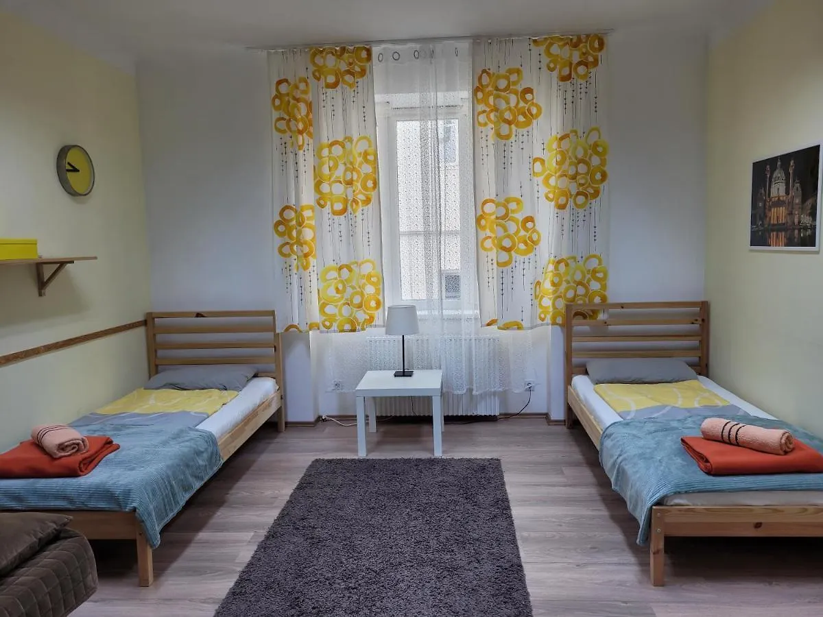 Budget Studio Near Prater Vienna Apartment